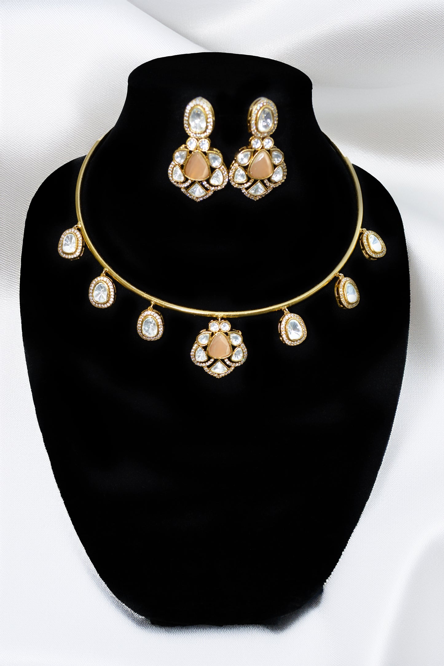 Premium Kundan Hasli