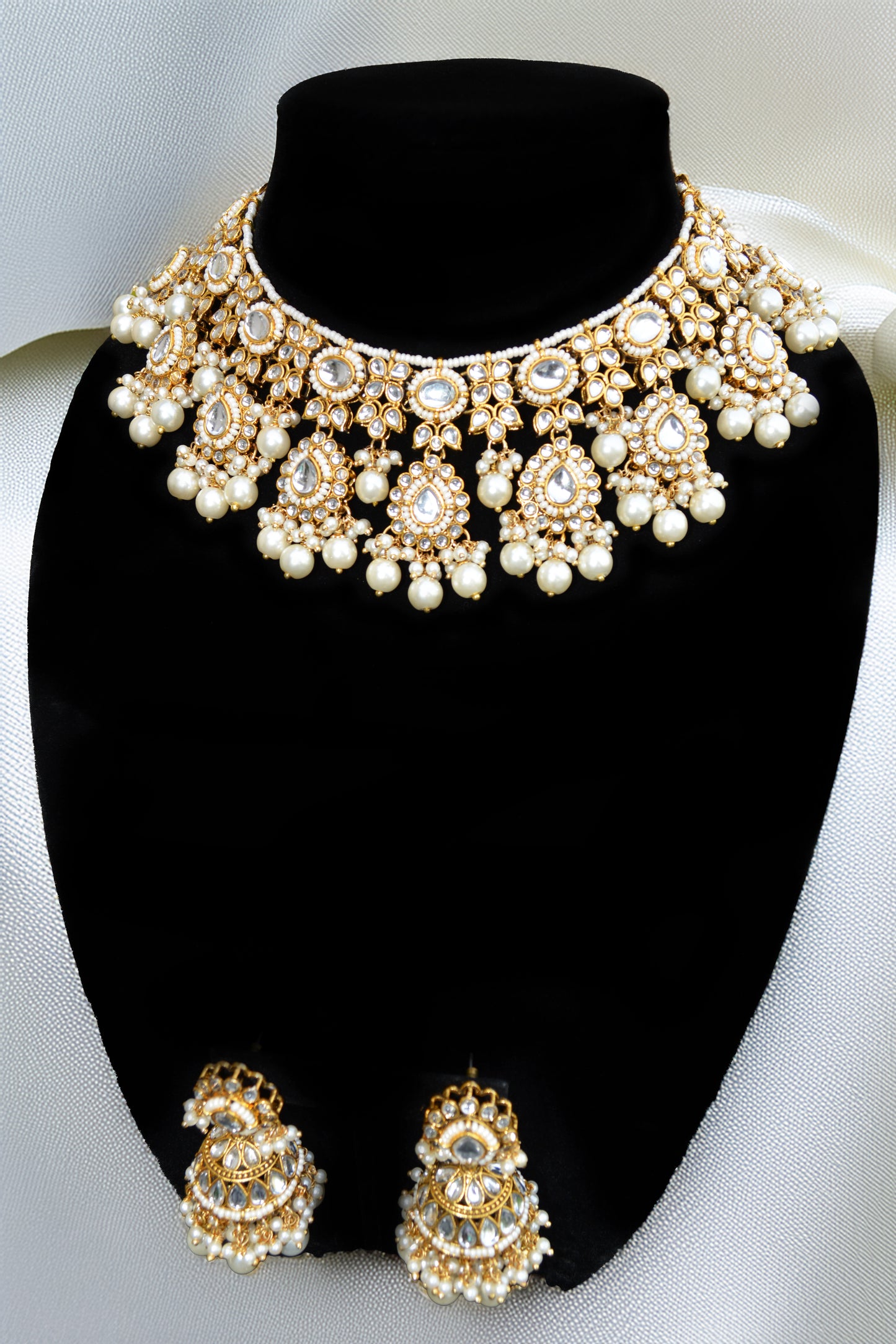 Plain Kundan Gold Necklace