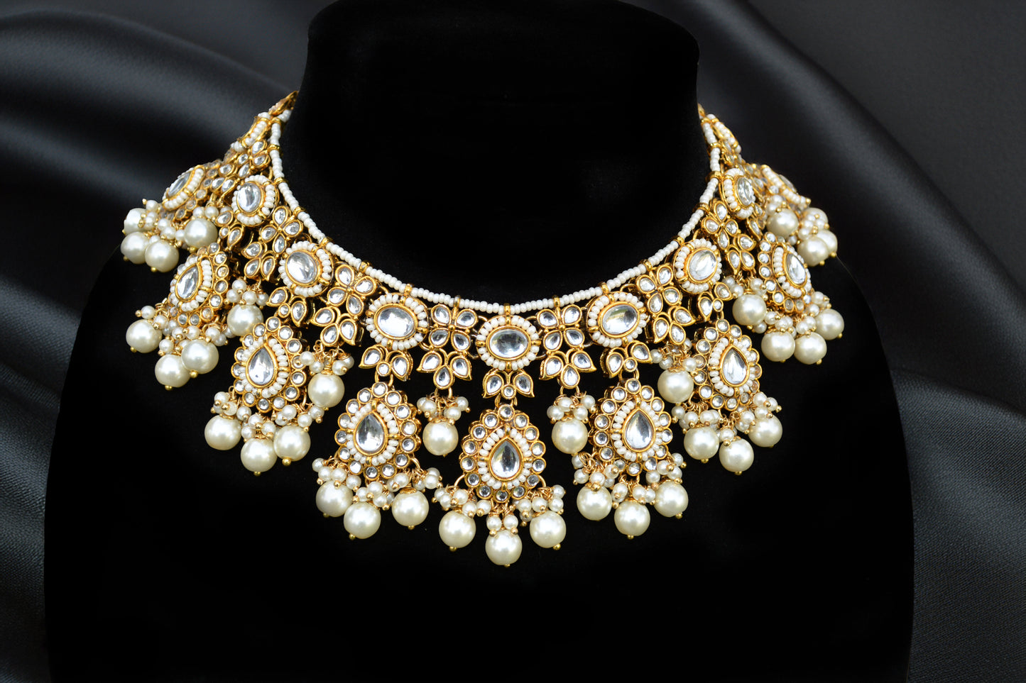 Plain Kundan Gold Necklace