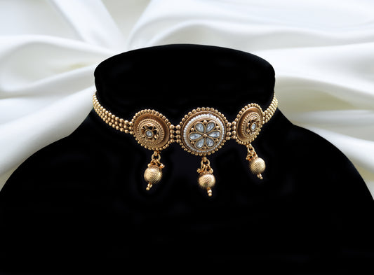 Fine Gold Finish Kundan Choker